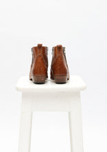 Load image into Gallery viewer, Golden Goose Tan Distressed Ankle Boots
