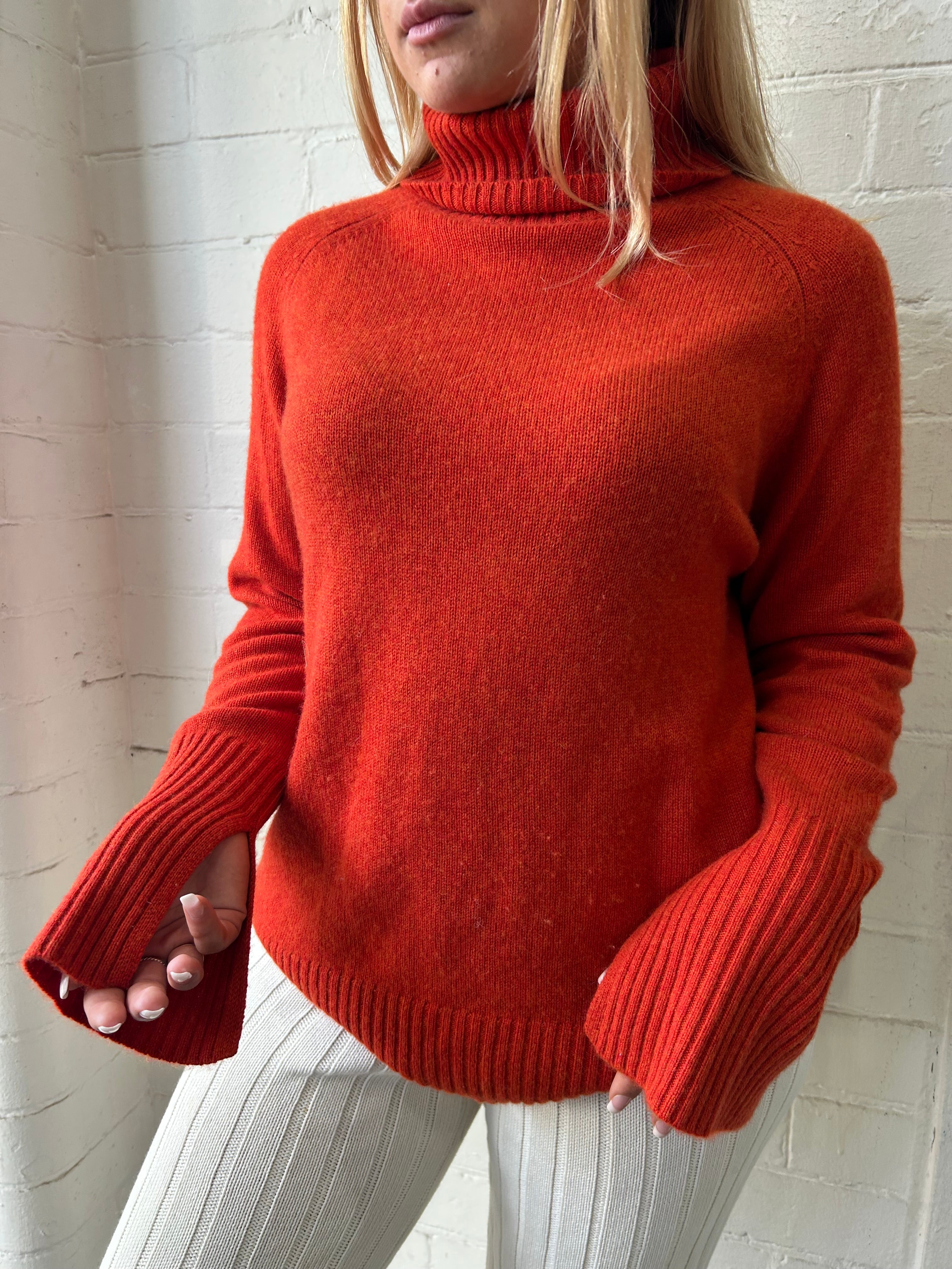 Lee Mathews 100% Cashmere polo neck jumper