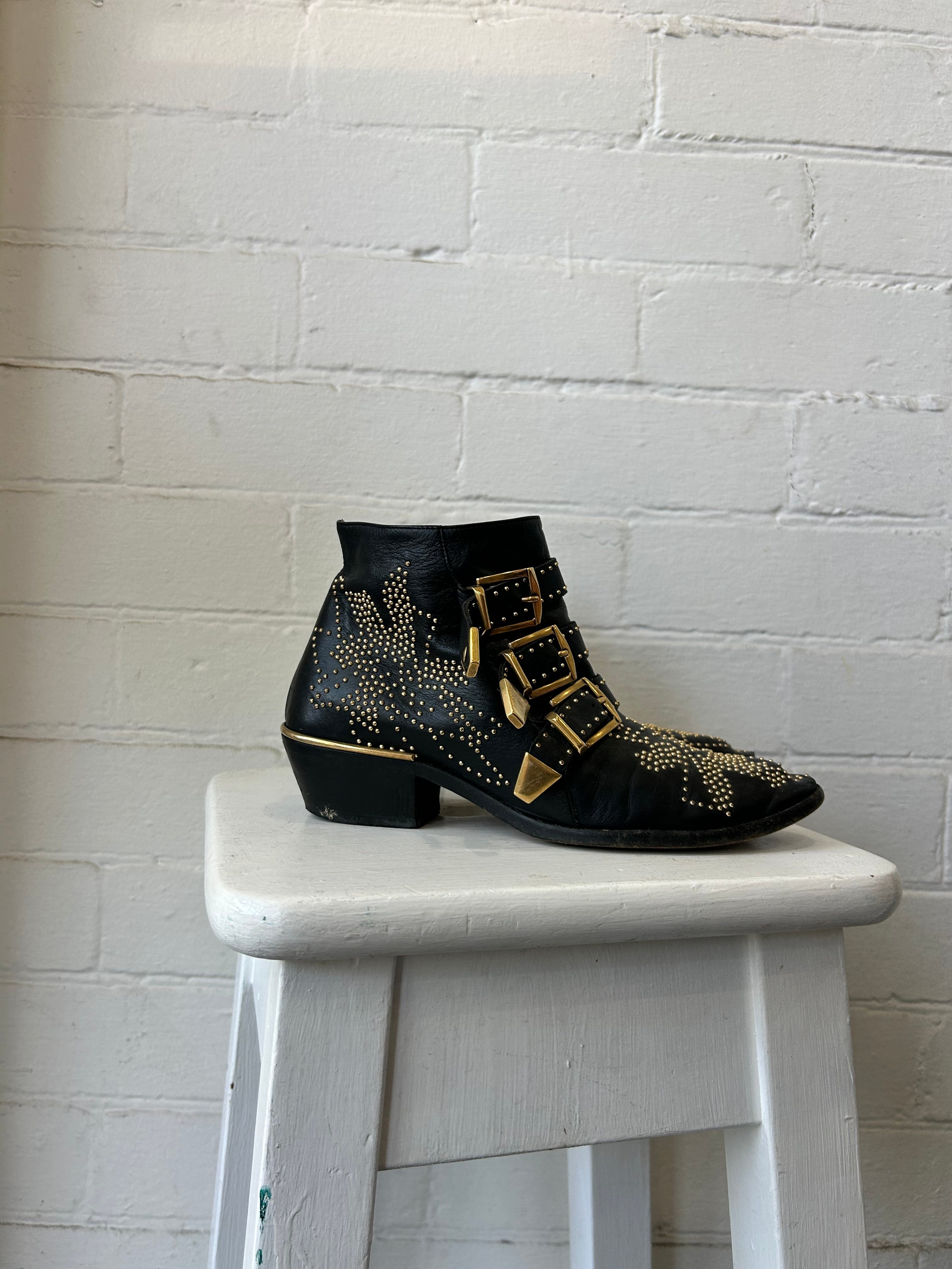 Chloe Suzanna Boot