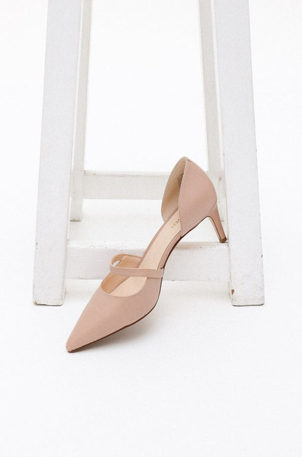 Nine West Nude Kitten Heel