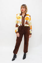 Load image into Gallery viewer, Vintage High Waist Chocolate Suede Pants
