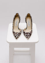 Load image into Gallery viewer, Jimmy Choo Anouk Pumps
